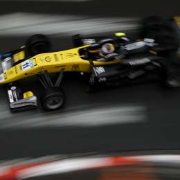 Pole y octavo puesto de Fenestraz en Pau