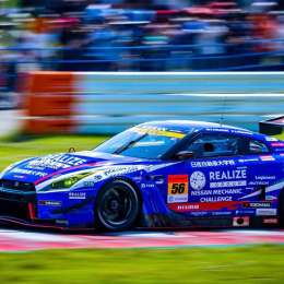 Podio de Sacha Fenestraz en Tailandia