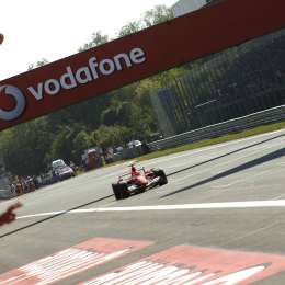 Todt: "Schumacher mejora; vimos la F1 juntos"