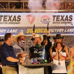 Dixon triunfó en Texas