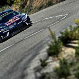 Ogier se luce en Córcega
