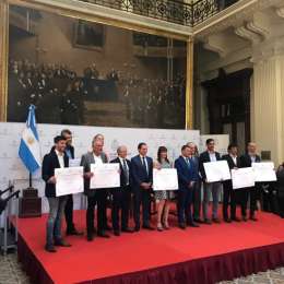 Traverso y la AAV recibieron un reconocimiento en el Senado de la Nación