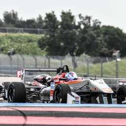Siebert remontó en la segunda carrera