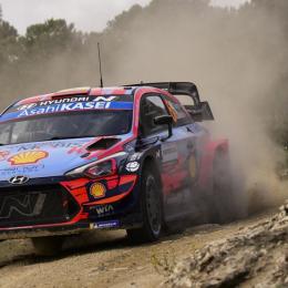 Bajaron del podio a Sordo