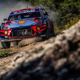 Dani Sordo sigue a pie firme en el Rally de Cerdeña