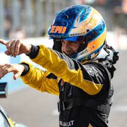 Spataro entre su propia carrera y la de cuidar a Ardusso