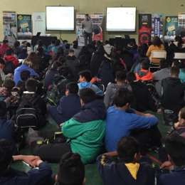 Multitudinaria jornada del Súper TC2000 va a la Escuela en Neuquén