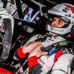 Tanak se va a dormir como líder del Rally de Argentina