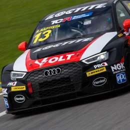 El TCR South America inició la actividad en Curitiba