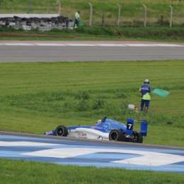 Victoria y punta del campeonato para Martínez