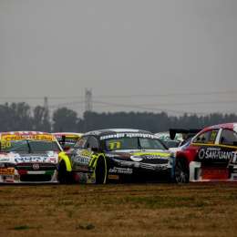 Oscar Sánchez, bajo presión en el campeonato de Top Race Series