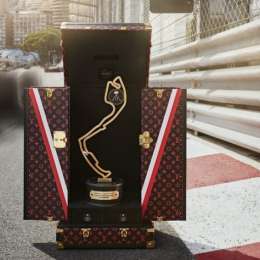 Max Verstappen: El trofeo en un lujoso baúl de Louis Vuitton  