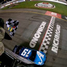 Martin Truex Jr imparable en la Nascar