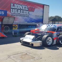 Lionel Ugalde prueba el Ford en Olavarría