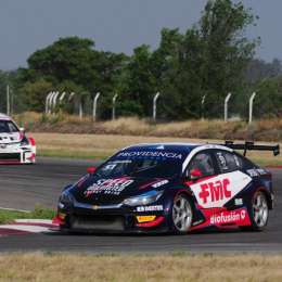 Los chicos ya juegan entre los grandes