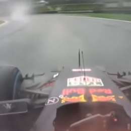 NO ES AYRTON SENNA