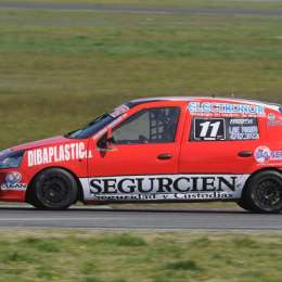 Pole y récord para Baldinelli