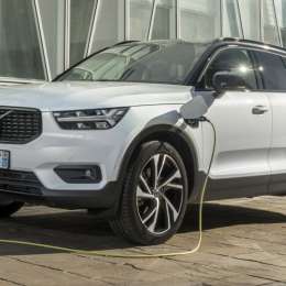 Volvo venderá en Argentina el XC40 híbrido