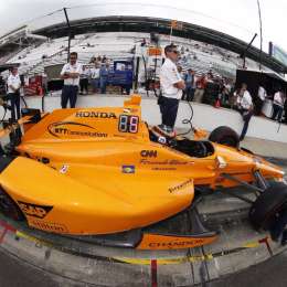 Subí a darte una vuelta con Alonso