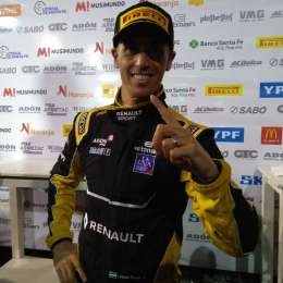 Pernía, el iluminado de la noche santafesina