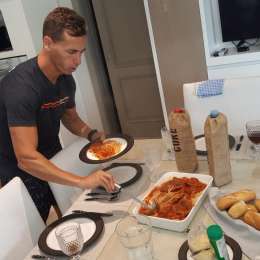 "Piloteando la cocina": Leonel Pernía