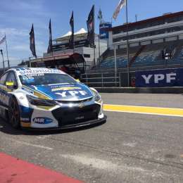 Girolami primero pero con el auto roto