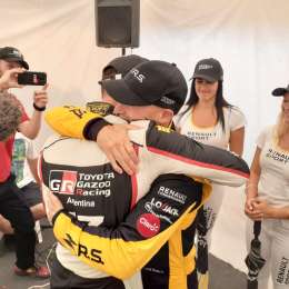 Rossi y Pernía, el abrazo del alma