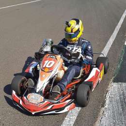 Exequiel Bastidas giró con un karting en Paraná