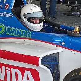 Intenso día de ensayos para los debutantes de la Fórmula 2.0 Renault