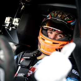 Gran comienzo para Rossi en Velo Citta