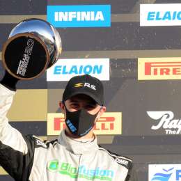 Con un final polémico, Suárez cantó victoria en Buenos Aires