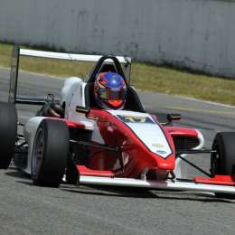 Vezzaro nuevamente arriba en Buenos Aires