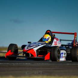 Barrio hizo doblete: también ganó en la Fórmula Renault 2.0