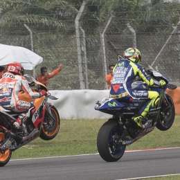 Rossi y Márquez recordaron a Simoncelli