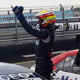 FANGIO: “Las carreras terminan con la bandera de cuadros”
