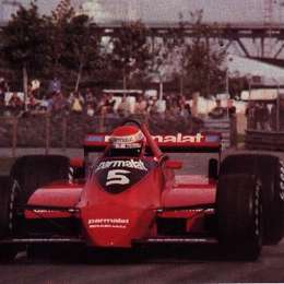 El día que Ricardo Zunino usó el casco y los guantes de Lauda