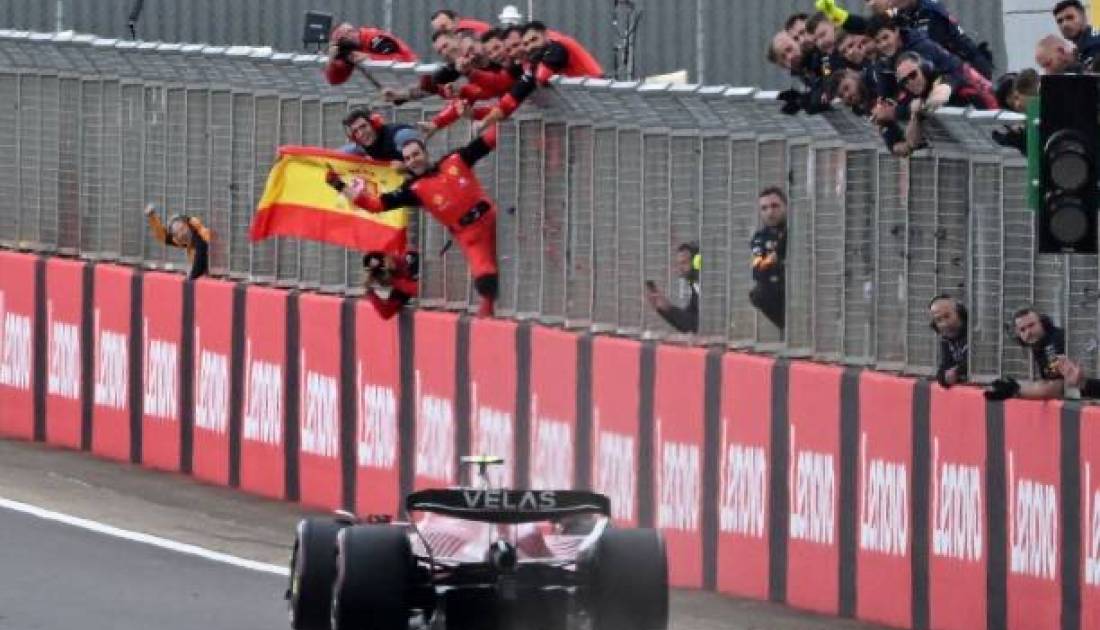 Victoria de Sainz en un carrerón de la F1 en Silverstone