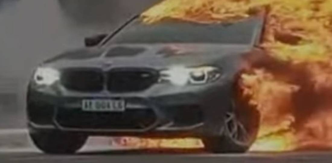VIDEO: la insólita razón por la que se incendió un BMW en el centro