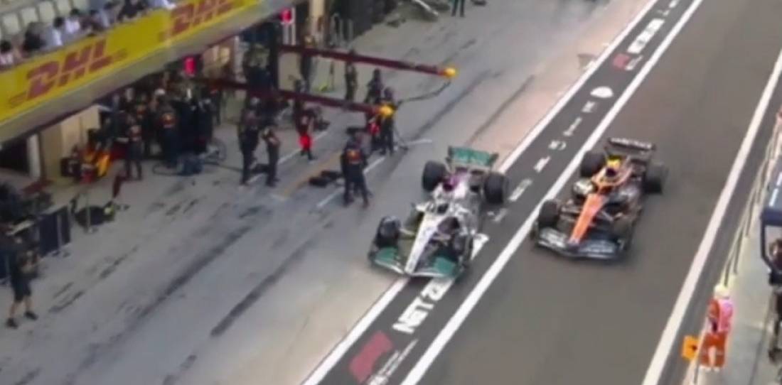 VIDEO: ¡Insólito! Russell y una salida de boxes "caótica" en el GP de Abu Dhabi