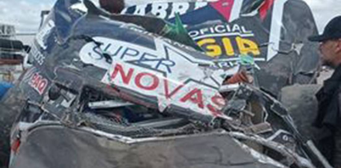 Fuerte piña en San Nicolás: se quedó sin frenos y dio de lleno contra los neumáticos