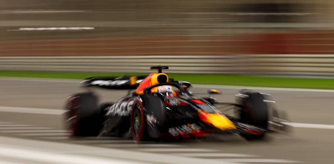 F1: Verstappen y un triunfo aplastante en Bahréin