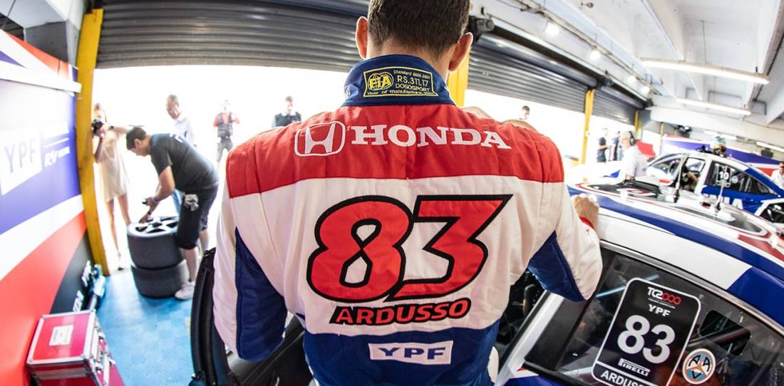 Facundo Ardusso: "El AXION energy Sport es el equipo a batir en el TC2000"