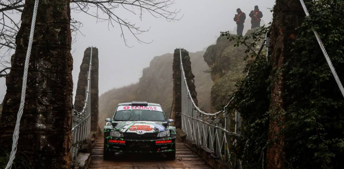 Rally Argentino: Alejandro Cancio saltó a la punta a un tramo del final en Mina Clavero