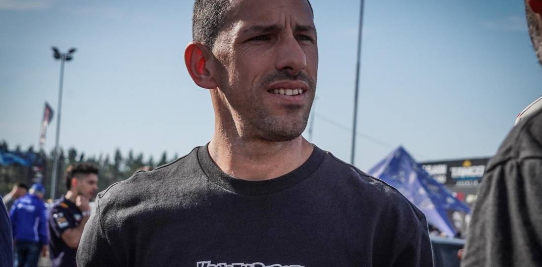 TC2000: Maxi Rodríguez está en los boxes del autódromo de Rosario