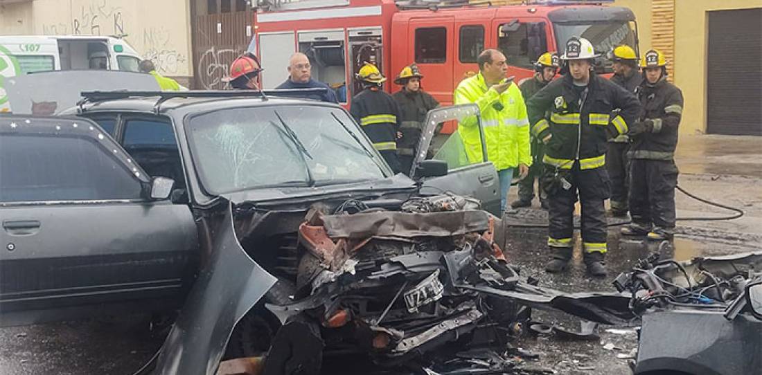 Tragedia en Lanús: un accidente dejó como saldo 2 muertos y 3 heridos