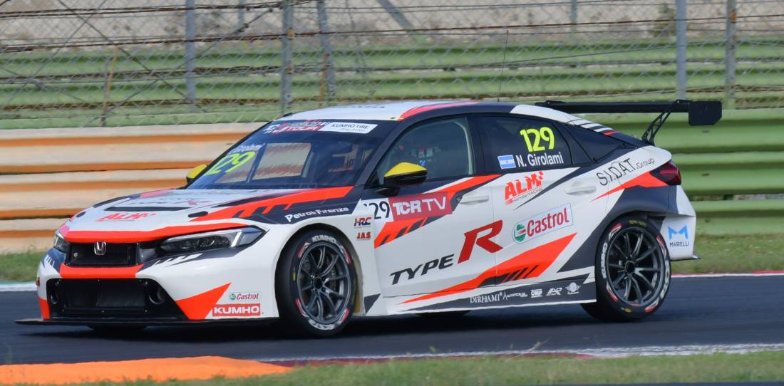 Néstor Girolami fue octavo en la clasificación del TCR World Tour en Vallelunga