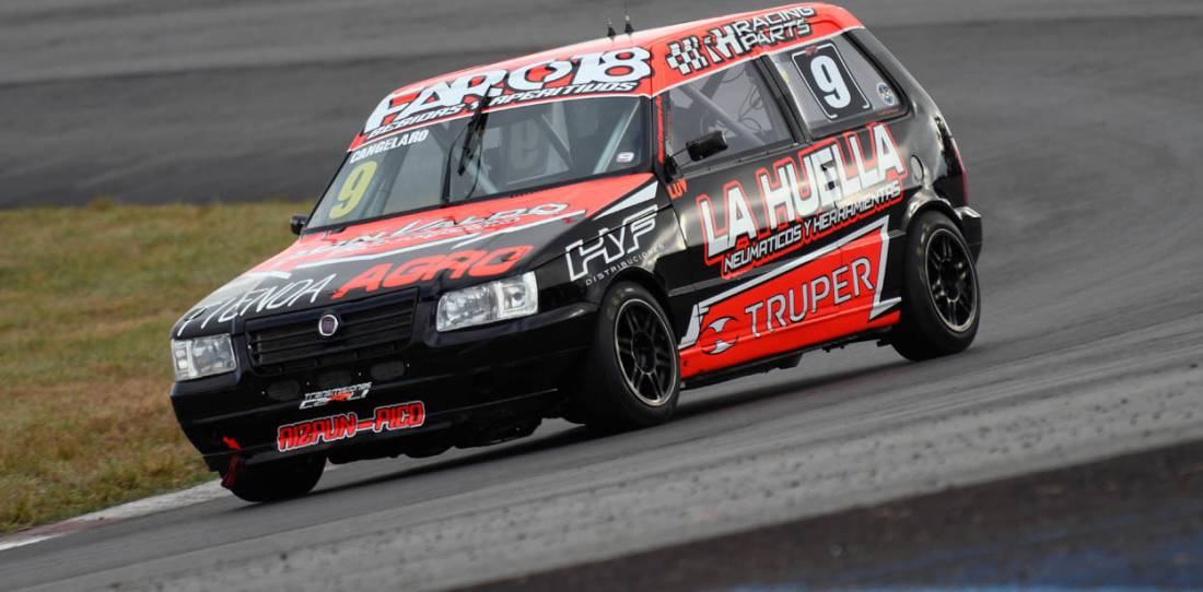 Turismo Pista: Miguel Cangelaro se llevó la primera clasificación de la Clase 1