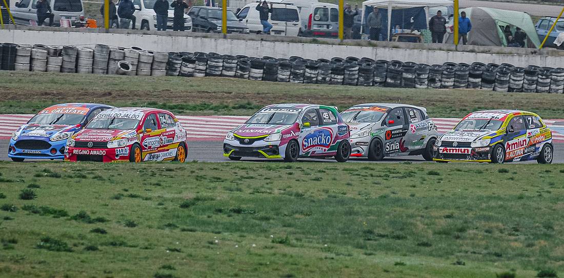 TN: vendió dos sillones, corrió en La Pampa y terminó en el podio: "Pude bancar el motor y parte de las cubiertas”