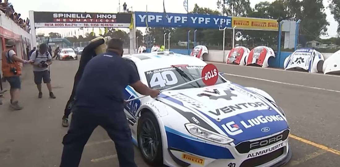 Top Race: ¿Qué le sucedió a Marcelo Ciarrocchi en boxes?