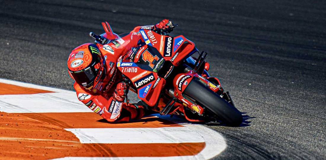 MotoGP: Francesco Bagnaia ganó en Valencia y se consagró bicampeón